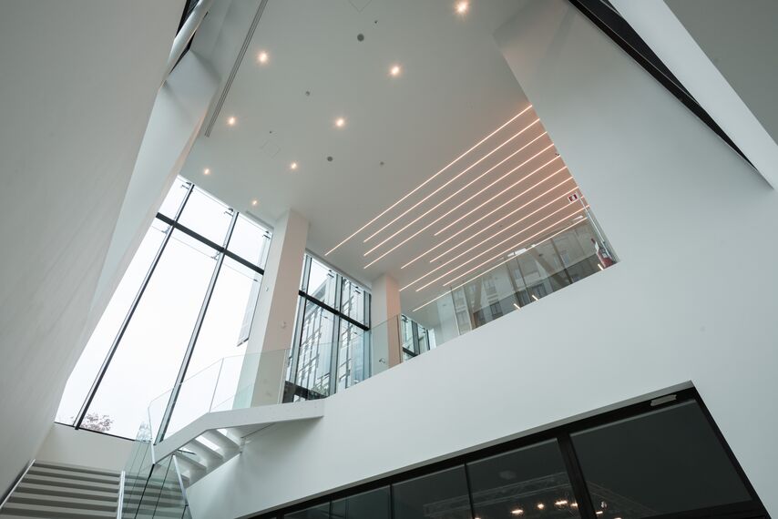 CW 60-SC Alumínium függönyfalak - Office building Office building Largo Augusto Milano található Milan, Olaszország