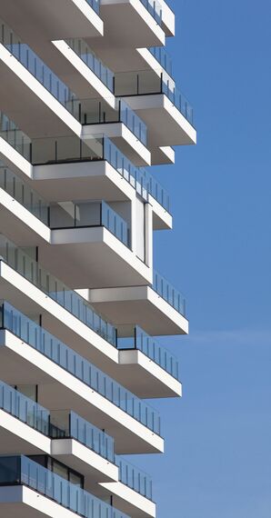 ConceptSystem 77 Alumínium ablakok és ConceptWall 50 Alumínium függönyfalak - Baelskaai 12 (Oosteroever) található Oostende, Belgium