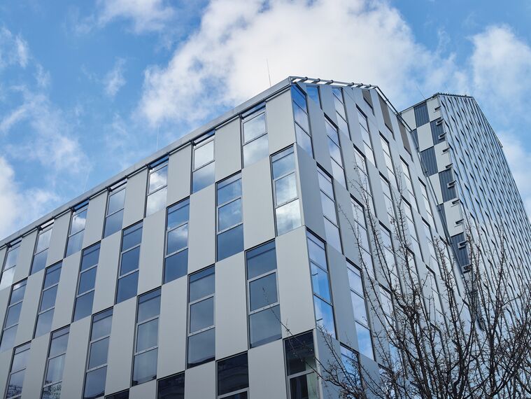 CW 86 Standard Alumínium függönyfalak és CW 86-EF Alumínium függönyfalak - Crystal található Prague, Csehország