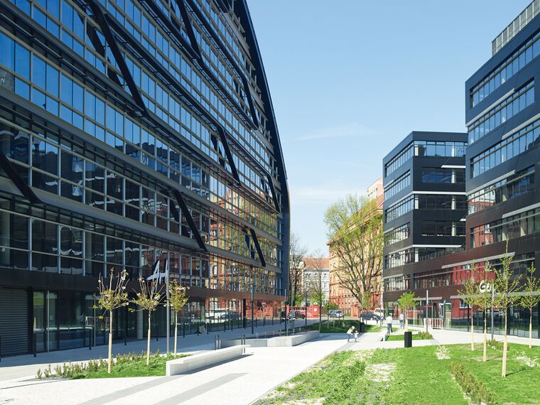 CS 86-HI (c) Törölt rendszerek és ConceptWall 50 Alumínium függönyfalak - Office building ArtGen található Prague, Csehország