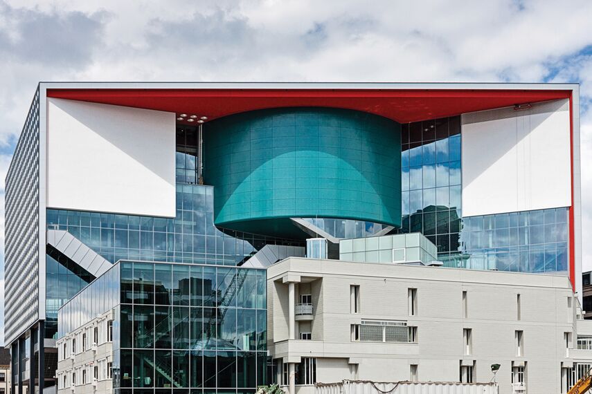 ConceptSystem 77 Alumínium ablakok, ConceptWall 60 Alumínium függönyfalak, ConceptSystem 77 Alumínium ajtók és CW 60-DRL Alumínium függönyfalak - Recreation/Entertainment centre Tivolivredenburg található Utrecht, Hollandia