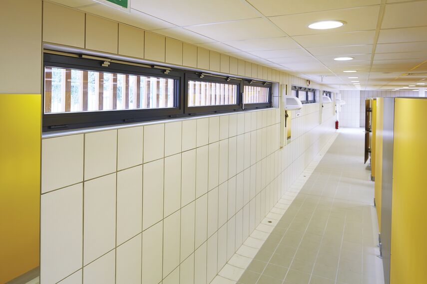 CS 86-HI (c) Törölt rendszerek és ConceptFolding 77 Alumínium tolóajtók - Swimming pool Swimming Pool találhatóFranciaország