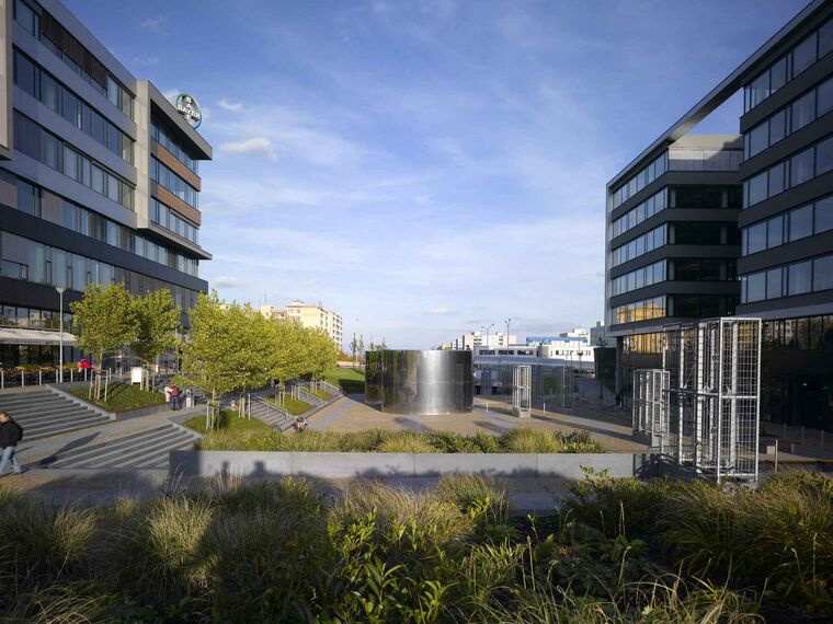 CS 86-HI (c) Törölt rendszerek és ConceptWall 50 Alumínium függönyfalak - Západní město - City West - Office Building található Prague, Csehország