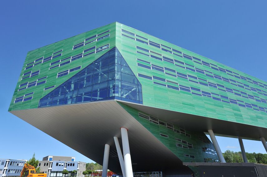 ConceptWall 50 Alumínium függönyfalak, EcoSystem 50 Alumínium ablakok és EcoSystem 50 Alumínium ajtók - College/University Centre for Life Sciences található Groningen, Hollandia