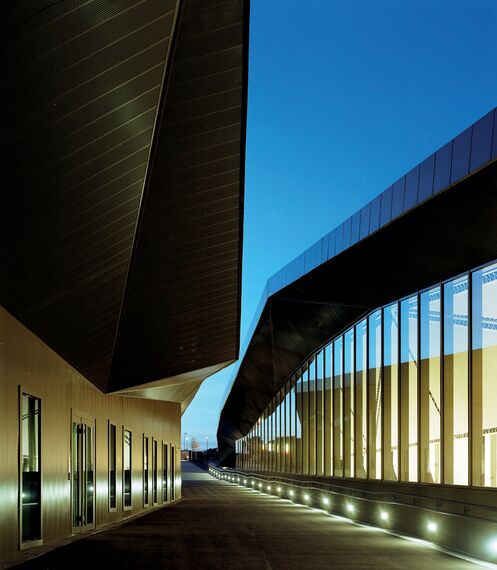 ConceptWall 50 Alumínium függönyfalak és CW 50-FV Alumínium függönyfalak - Museum Historial De La Vendée Museum található Les Lucs-sur-Boulogne, Franciaország