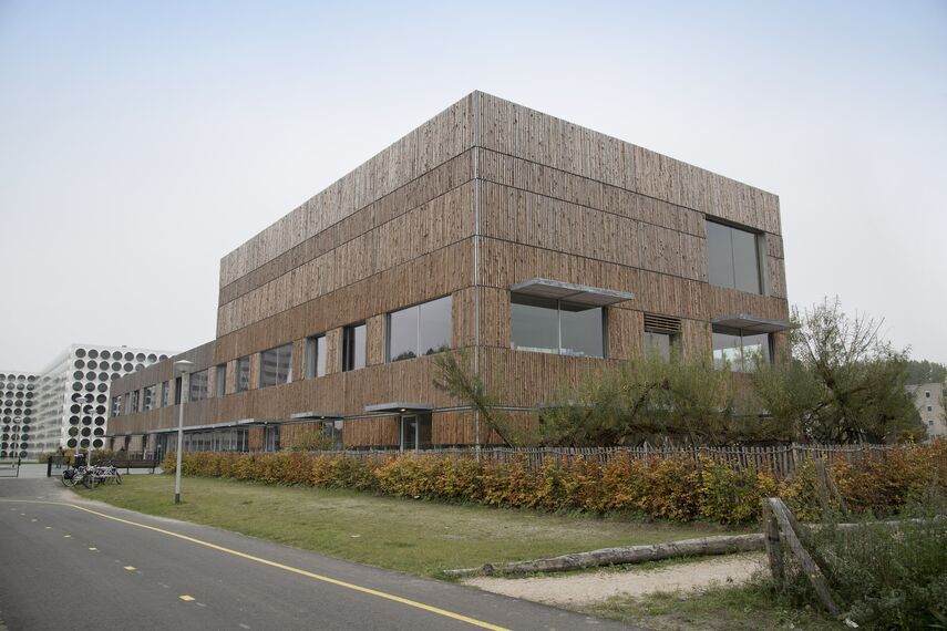 CS 38-SL Törölt rendszerek és SlimLine 38 Alumínium ablakok - Boarding school Children's Campus Zuidas található Amsterdam, Hollandia