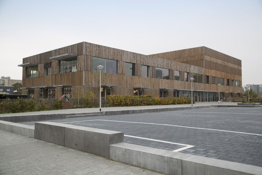 CS 38-SL Törölt rendszerek és SlimLine 38 Alumínium ablakok - Boarding school Children's Campus Zuidas található Amsterdam, Hollandia