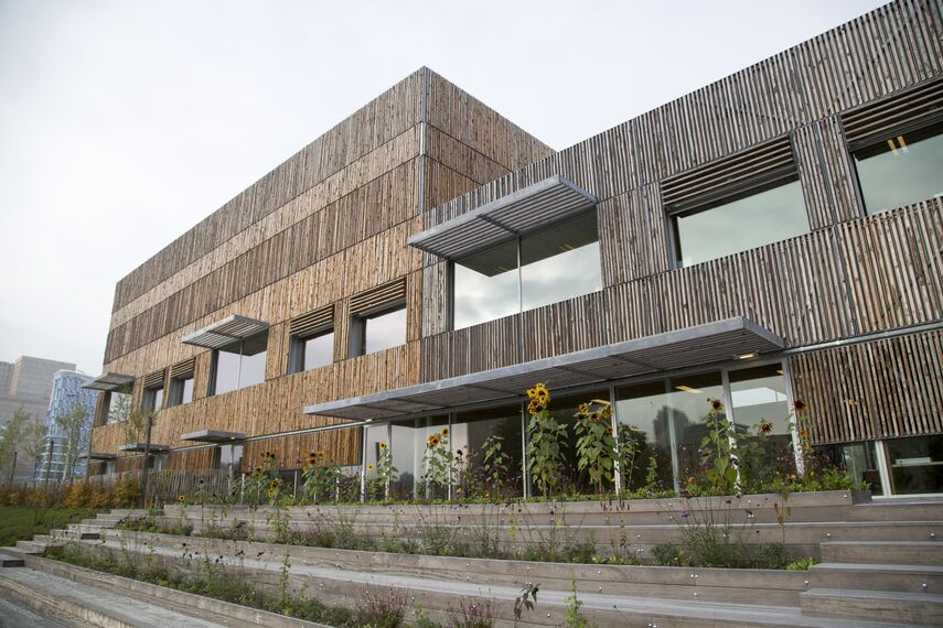 CS 38-SL Törölt rendszerek és SlimLine 38 Alumínium ablakok - Boarding school Children's Campus Zuidas található Amsterdam, Hollandia