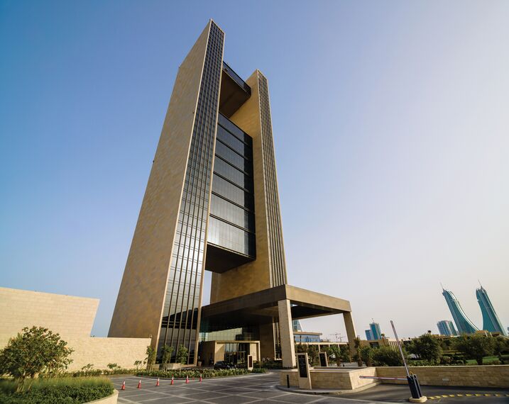CP 96 Alumínium tolóajtók és CS 77 Fire Proof Alumínium ajtók - Four Seasons Hotel található Manama, Bahrein