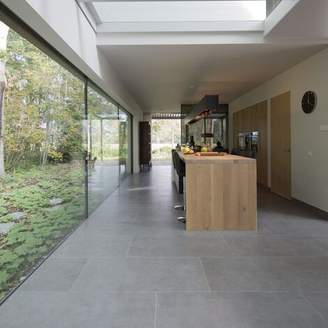 CS 86-HI (c) Törölt rendszerek, ConceptWall 50 Alumínium függönyfalak és HiFinity Alumínium tolóajtók - Villa Forest villa Voorschoten található Voorschoten, Hollandia
