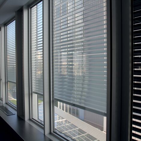 CS 86-HI (c) Törölt rendszerek, CW 86 Standard Alumínium függönyfalak és CW 86-EF Alumínium függönyfalak - Business center Sopharma Litex Business Towers található Sofia, Bulgária