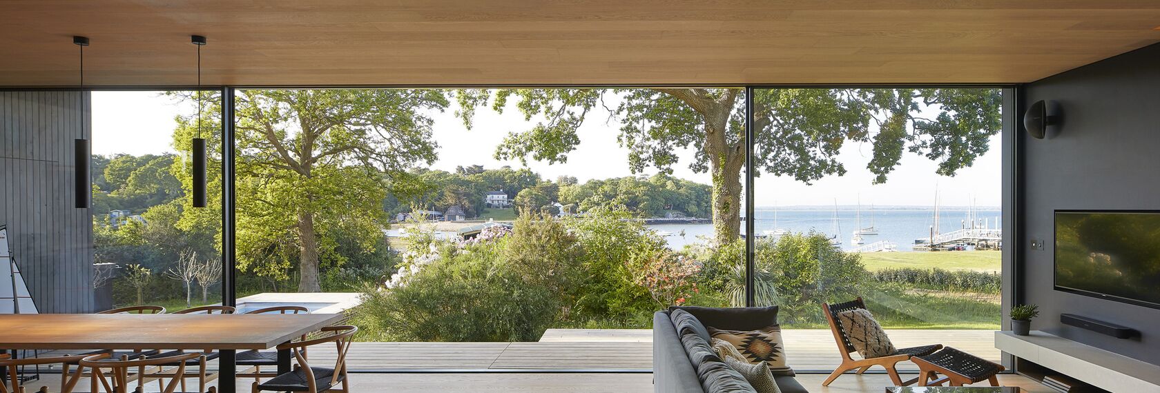 HiFinity Alumínium tolóajtók - House Island Rest található Isle of Wight, Egyesült Királyság
