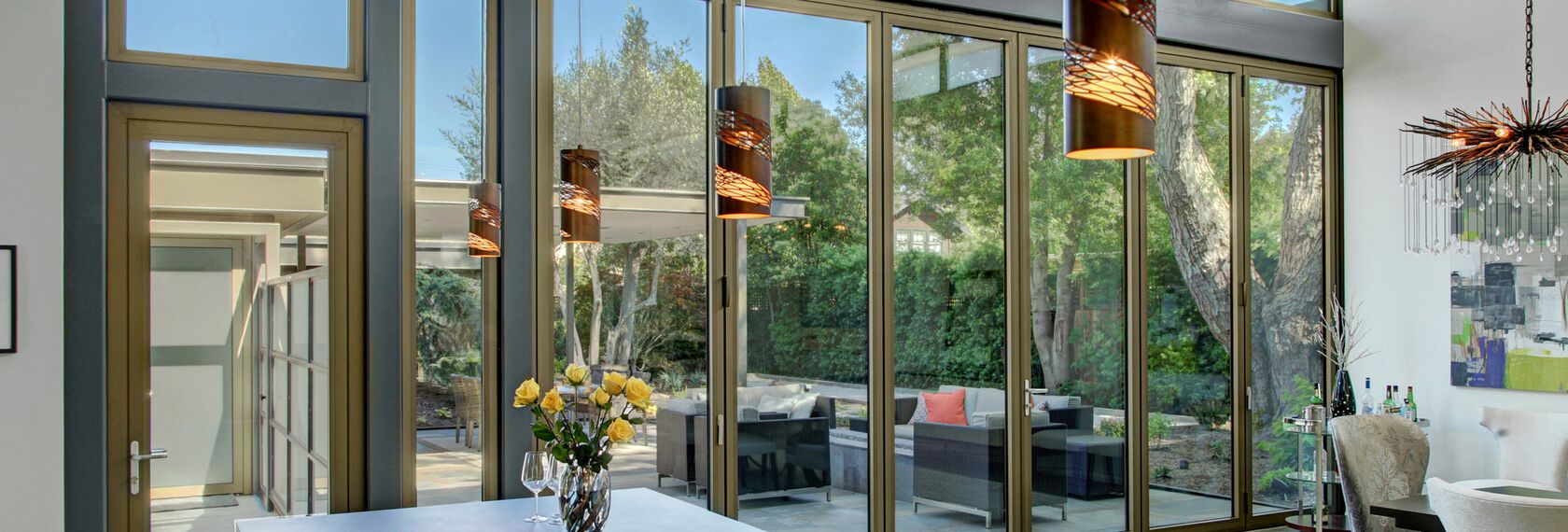 ConceptSystem 68 Alumínium ablakok, ConceptFolding 77 Alumínium tolóajtók és ConceptSystem 68 Alumínium ajtók - Villa Modern Prairie House található Sonoma Wine Country, Amerikai Egyesült Államok