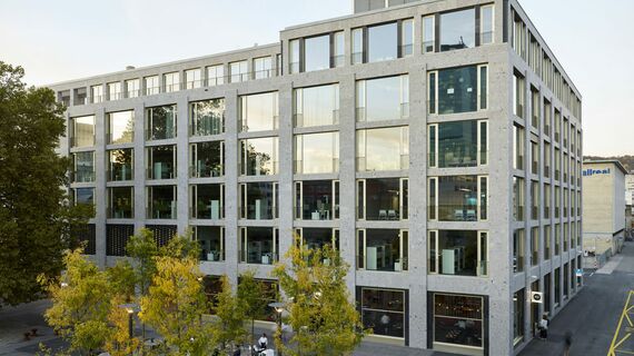 CS 86-HI (c) Törölt rendszerek és CW 65-EF Alumínium függönyfalak - Schiffbauplatz található Zürich, Svájc