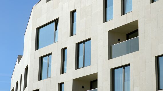 ConceptSystem 77 Alumínium ajtók, ConceptPatio 130 Alumínium tolóajtók, CW 50 Standard Alumínium függönyfalak és CW 50 Alumínium függönyfalak - Residental/Project Annonciaden található Wijnegem, Belgium